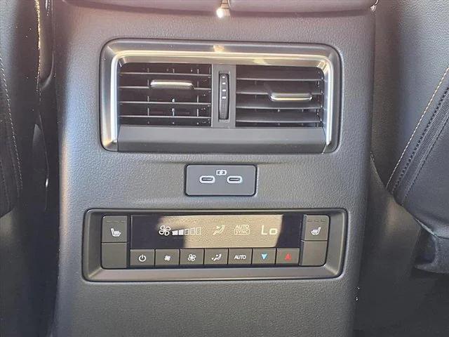 new 2026 Mazda CX-70 car, priced at $44,868