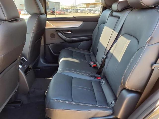 new 2026 Mazda CX-70 car, priced at $44,868