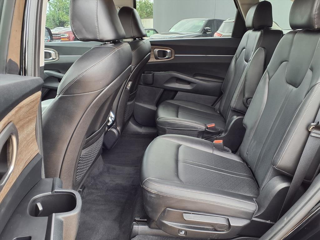 used 2022 Kia Sorento car, priced at $23,400