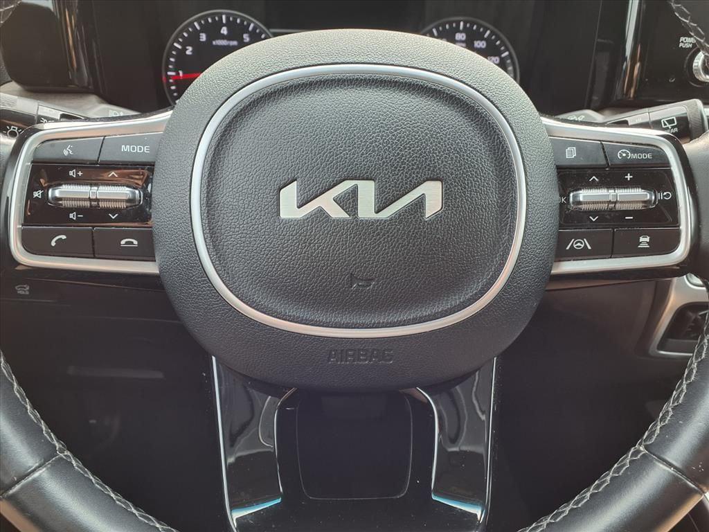 used 2022 Kia Sorento car, priced at $23,400