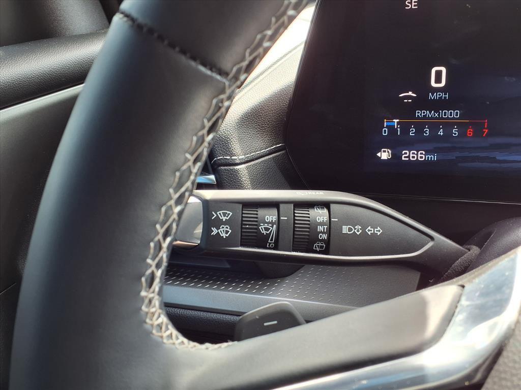 used 2025 Chevrolet Traverse car, priced at $35,400