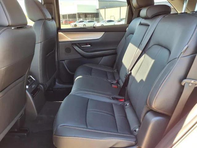 new 2026 Mazda CX-70 car, priced at $43,588