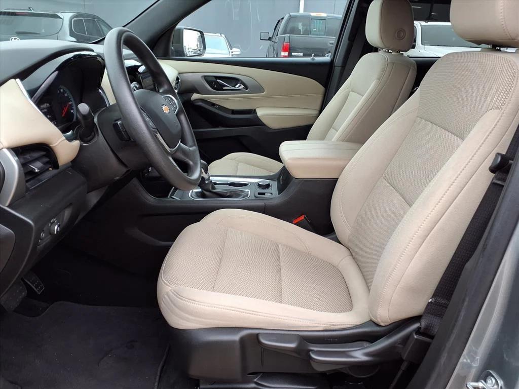 used 2023 Chevrolet Traverse car, priced at $23,500