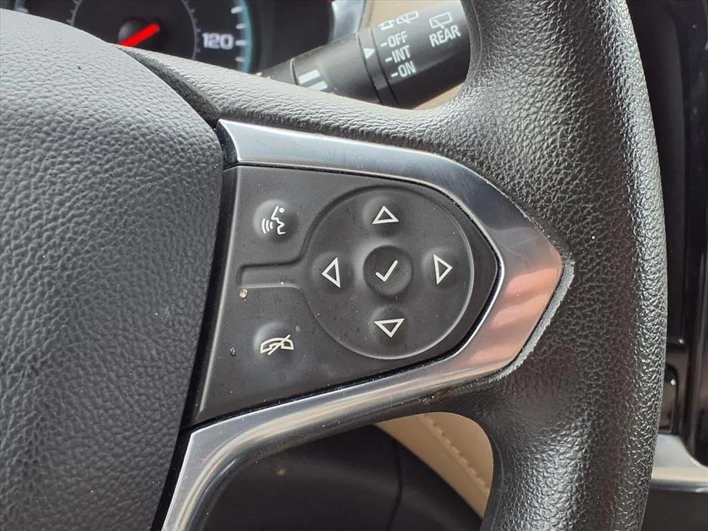 used 2023 Chevrolet Traverse car, priced at $23,500