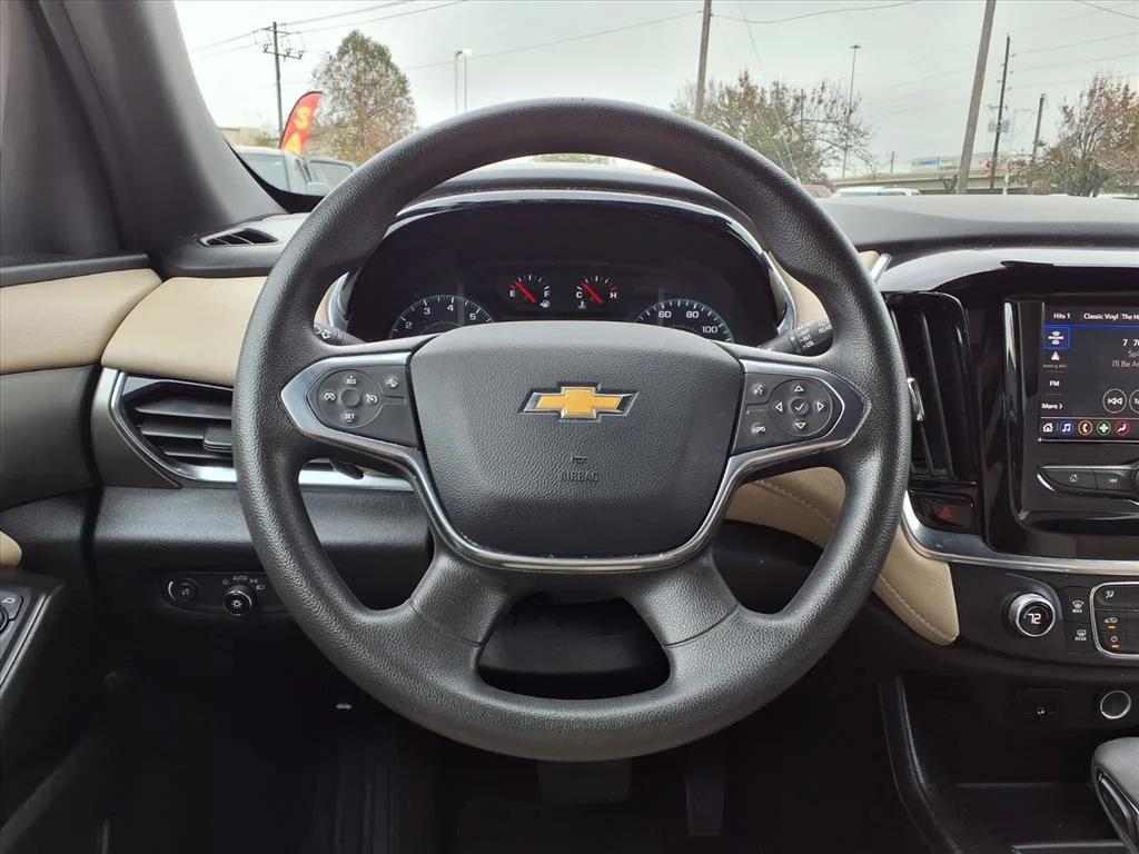 used 2023 Chevrolet Traverse car, priced at $23,500