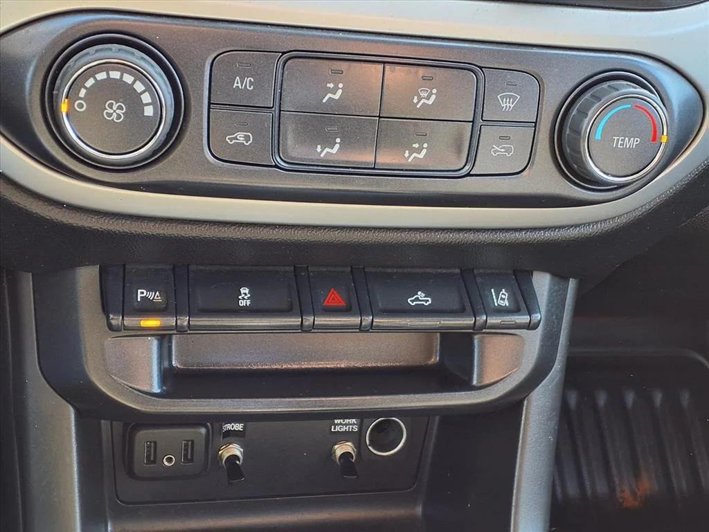 used 2022 Chevrolet Colorado car, priced at $19,400