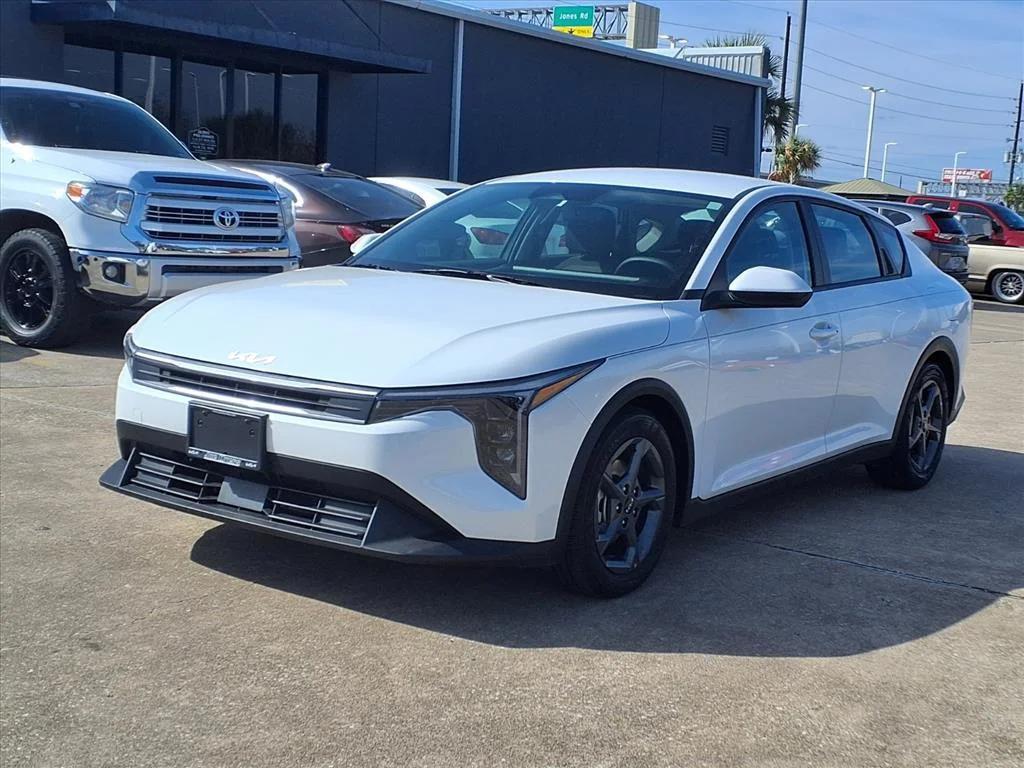 used 2025 Kia K4 car, priced at $23,700