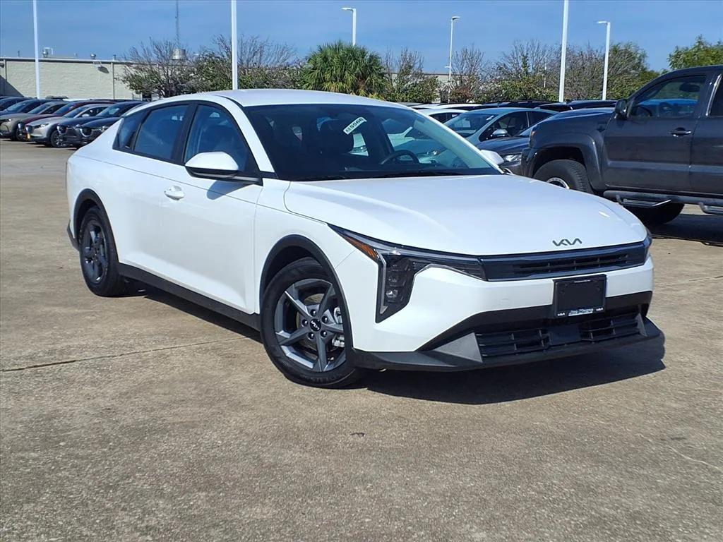 used 2025 Kia K4 car, priced at $23,700