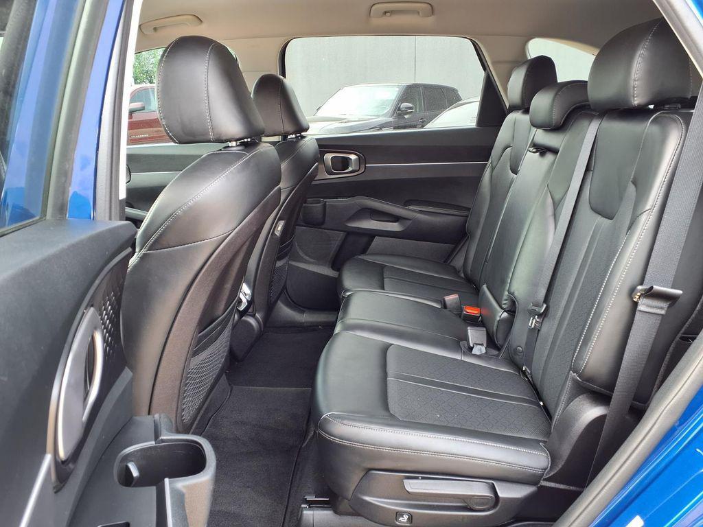 used 2022 Kia Sorento car, priced at $23,600