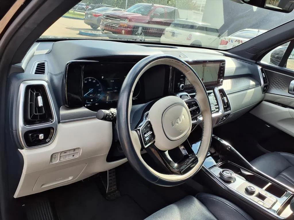 used 2022 Kia Sorento Plug-In Hybrid car, priced at $23,900