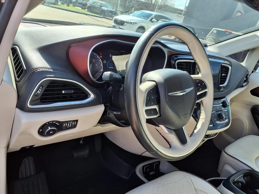 used 2020 Chrysler Pacifica car, priced at $16,500