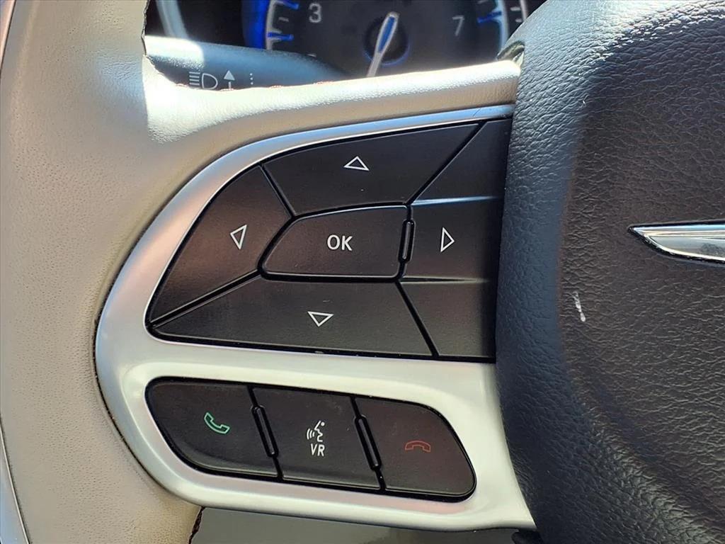 used 2020 Chrysler Pacifica car, priced at $16,500