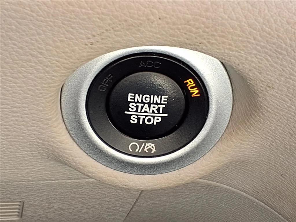 used 2020 Chrysler Pacifica car, priced at $16,500