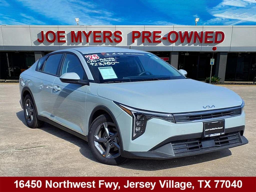 used 2025 Kia K4 car, priced at $22,900