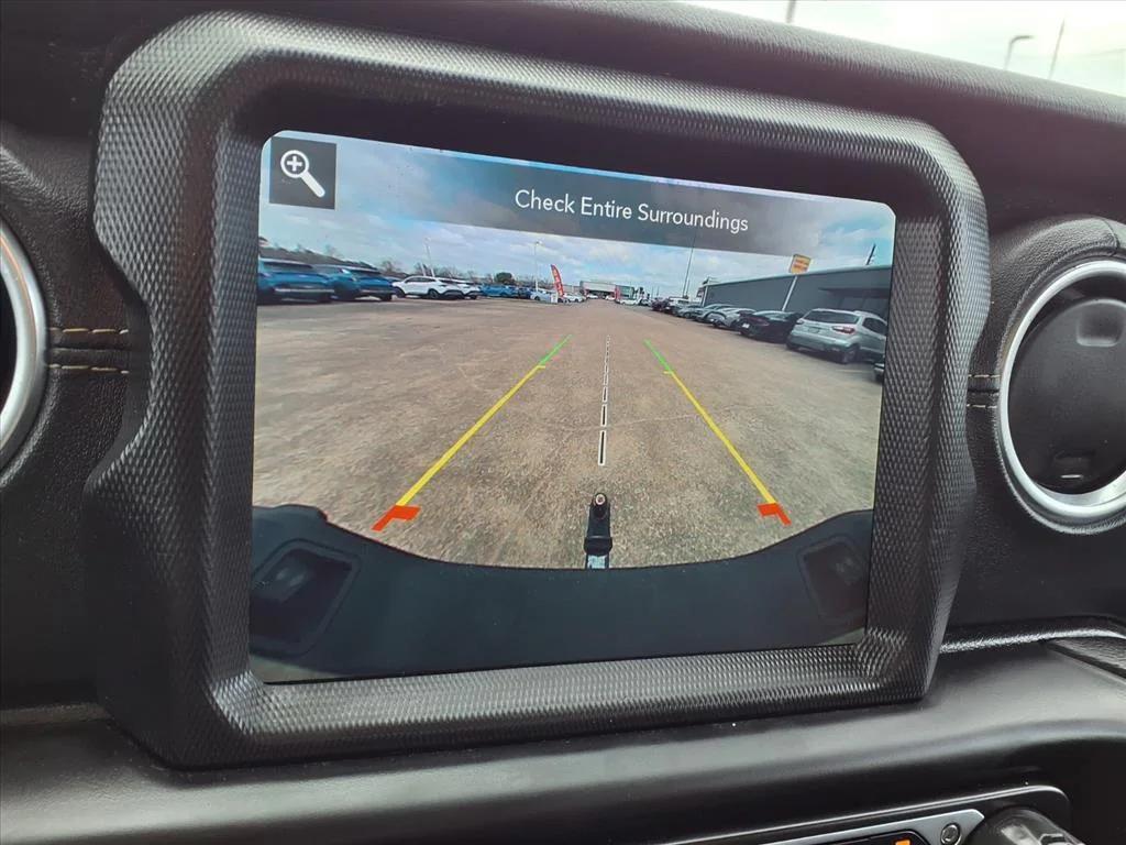 used 2021 Jeep Gladiator car, priced at $28,800