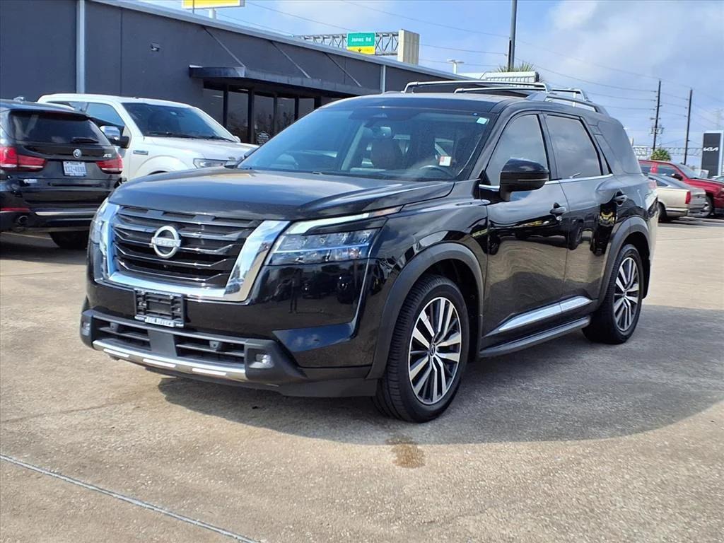 used 2022 Nissan Pathfinder car, priced at $25,900