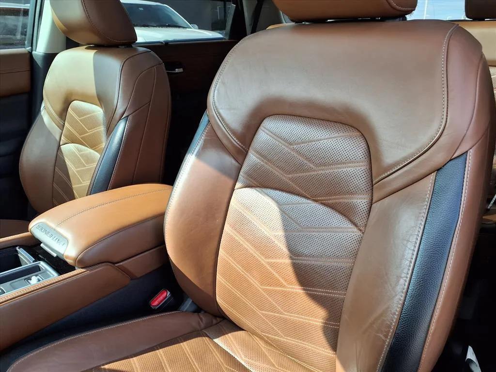 used 2022 Nissan Pathfinder car, priced at $25,900