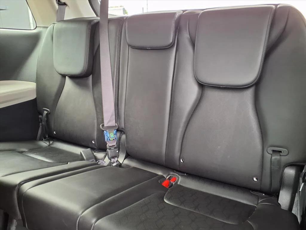 used 2024 Kia Carnival car, priced at $28,500