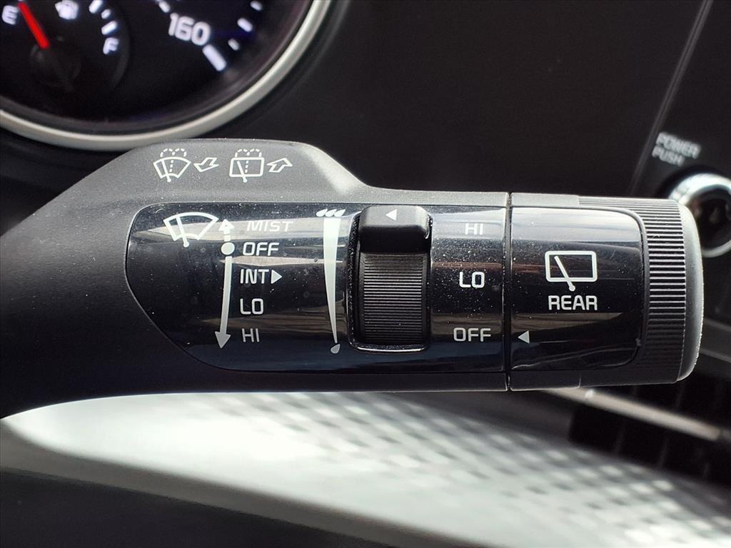 used 2024 Kia Carnival car, priced at $28,500