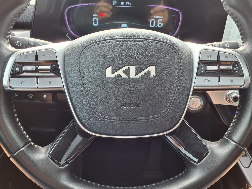used 2025 Kia Telluride car, priced at $35,300