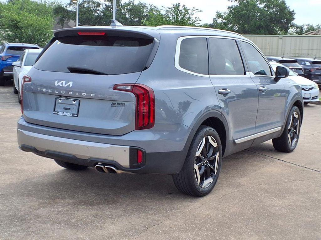used 2025 Kia Telluride car, priced at $35,300