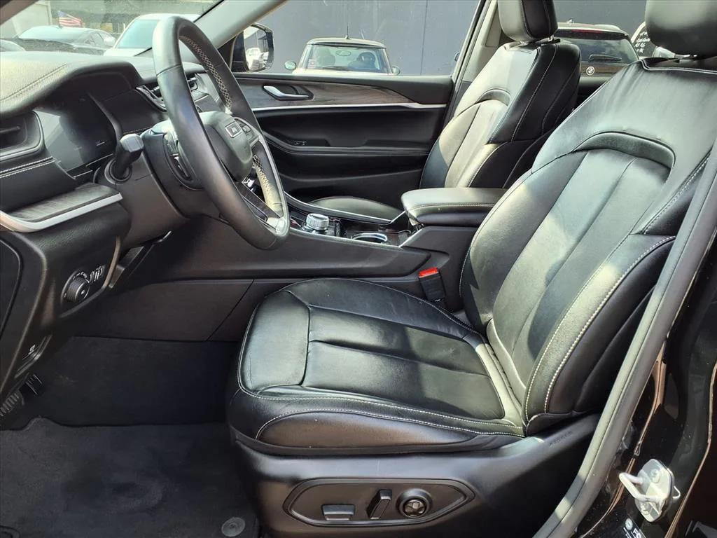 used 2023 Jeep Grand Cherokee L car, priced at $21,900