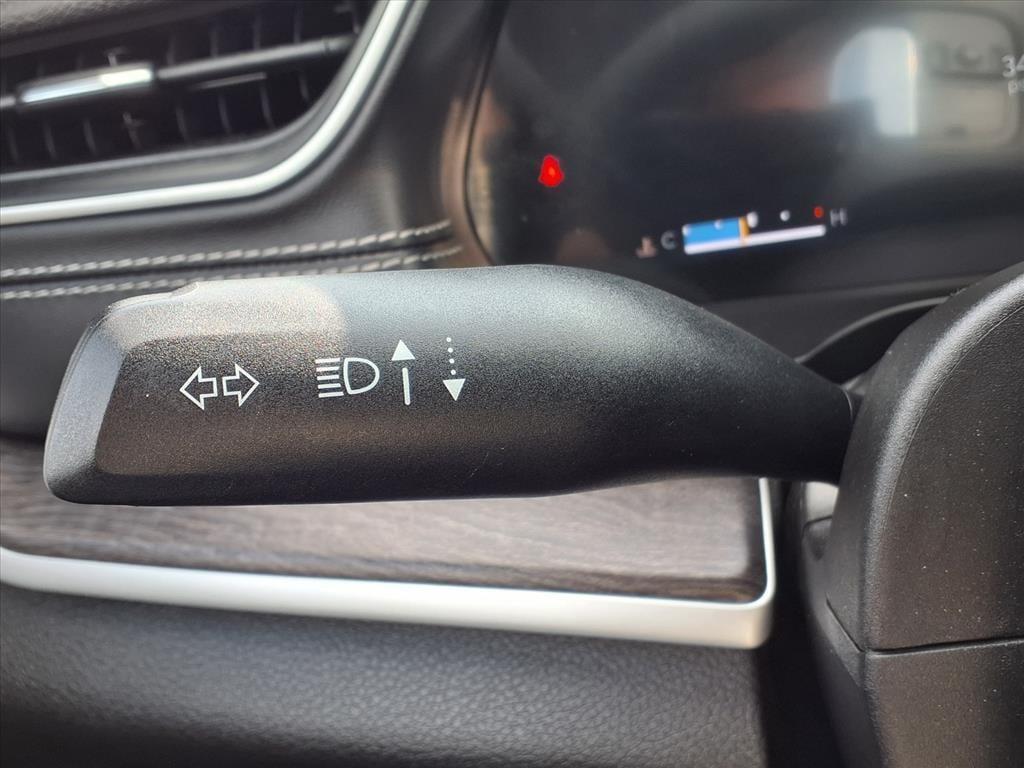 used 2023 Jeep Grand Cherokee L car, priced at $21,900