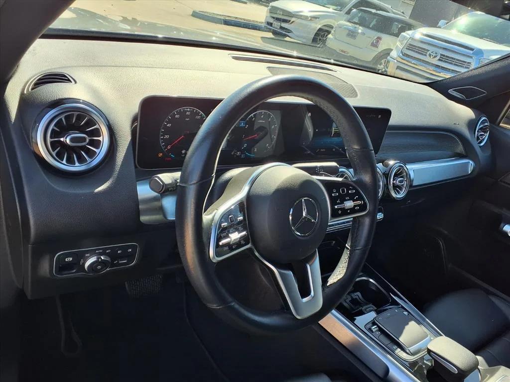 used 2021 Mercedes-Benz GLB 250 car, priced at $25,900