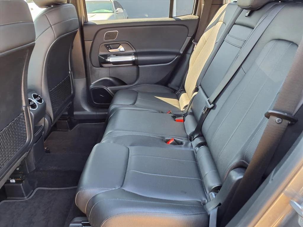 used 2021 Mercedes-Benz GLB 250 car, priced at $25,900