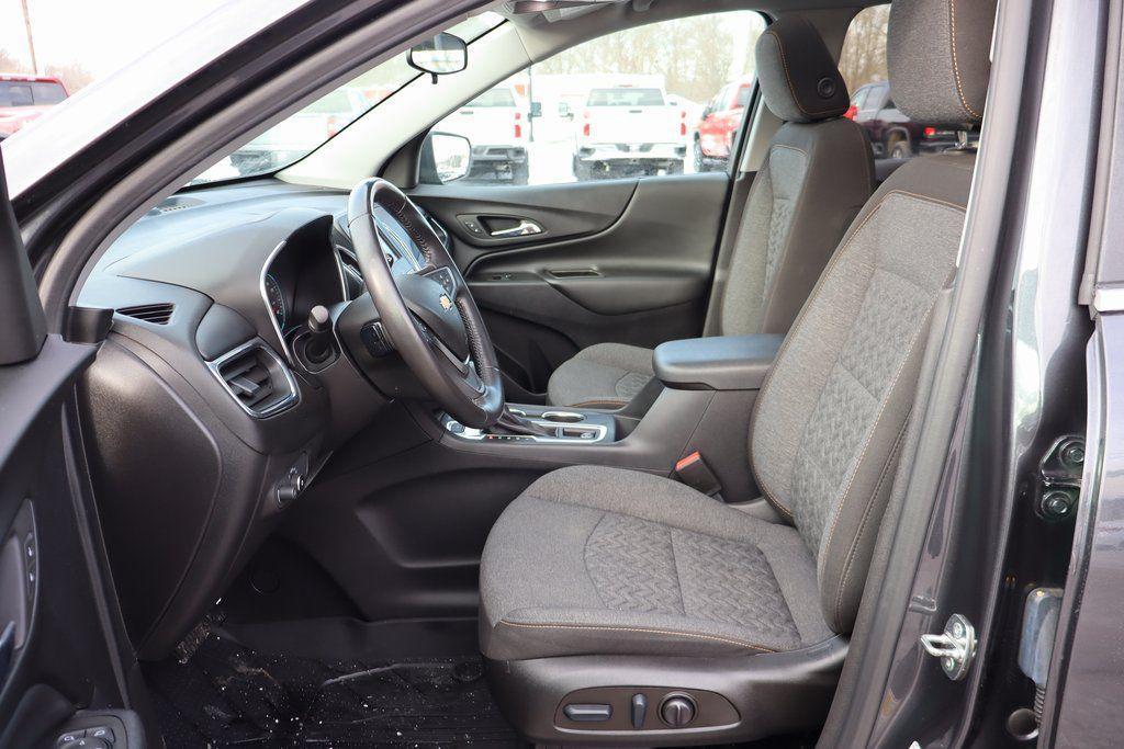 used 2022 Chevrolet Equinox car, priced at $17,500