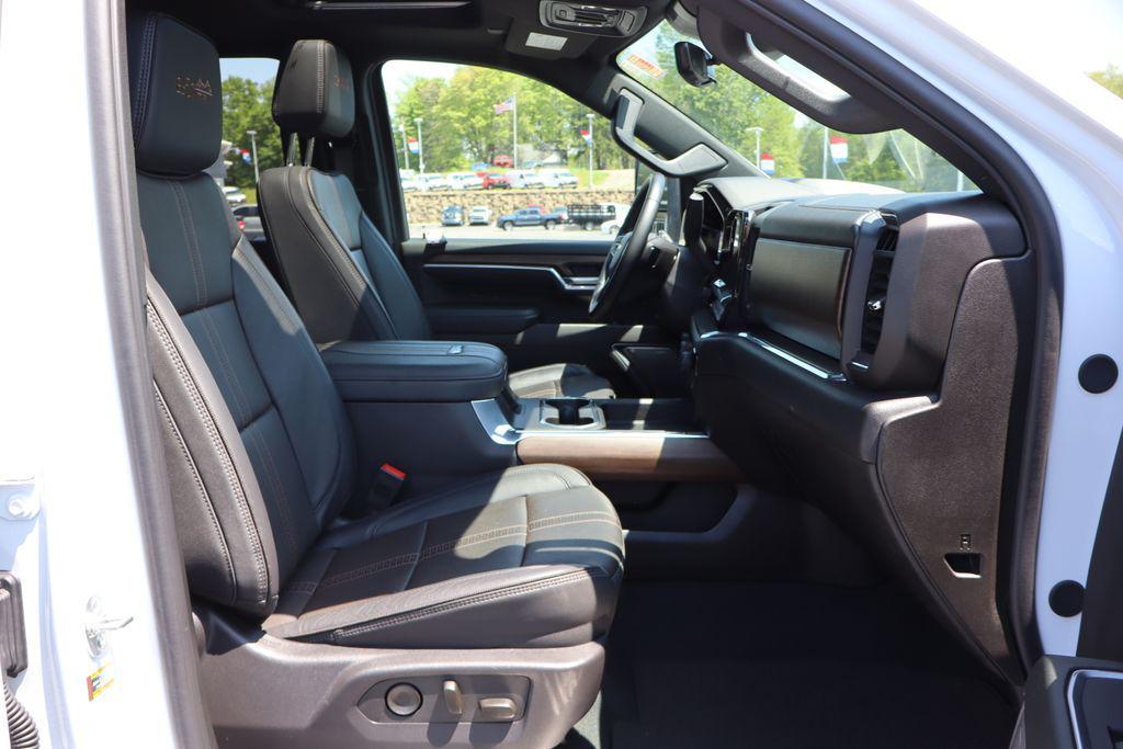 used 2025 Chevrolet Silverado 2500 car, priced at $69,900