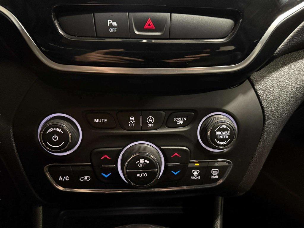 used 2019 Jeep Cherokee car, priced at $13,446