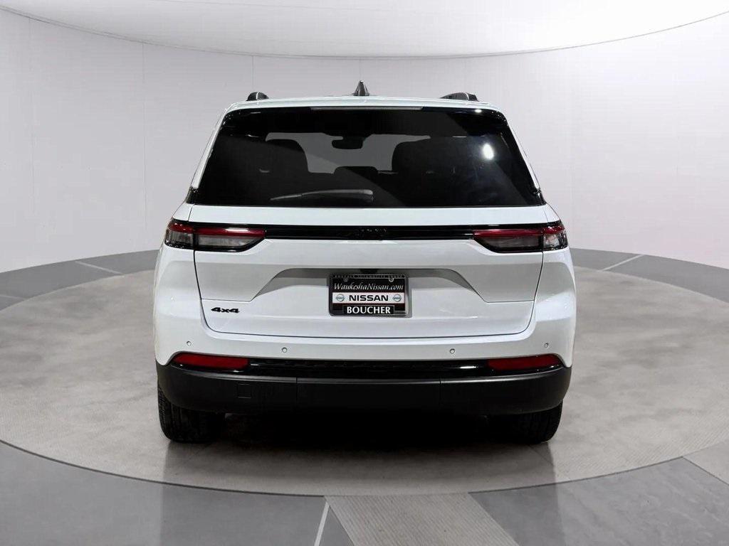 used 2023 Jeep Grand Cherokee car, priced at $32,499