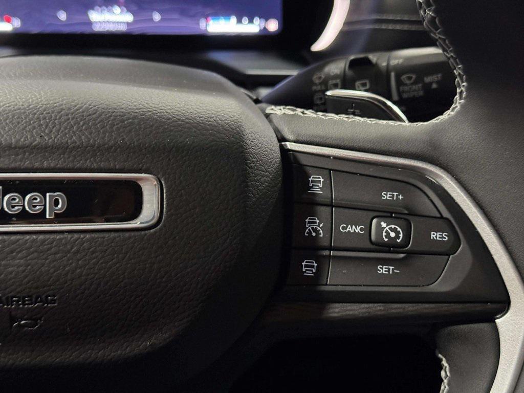 used 2023 Jeep Grand Cherokee car, priced at $32,499