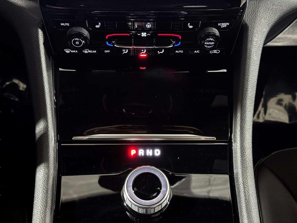 used 2023 Jeep Grand Cherokee car, priced at $32,499