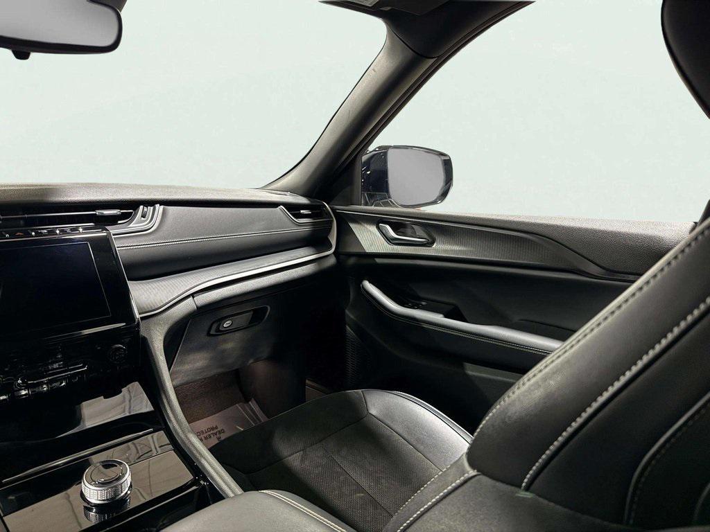 used 2023 Jeep Grand Cherokee car, priced at $32,499