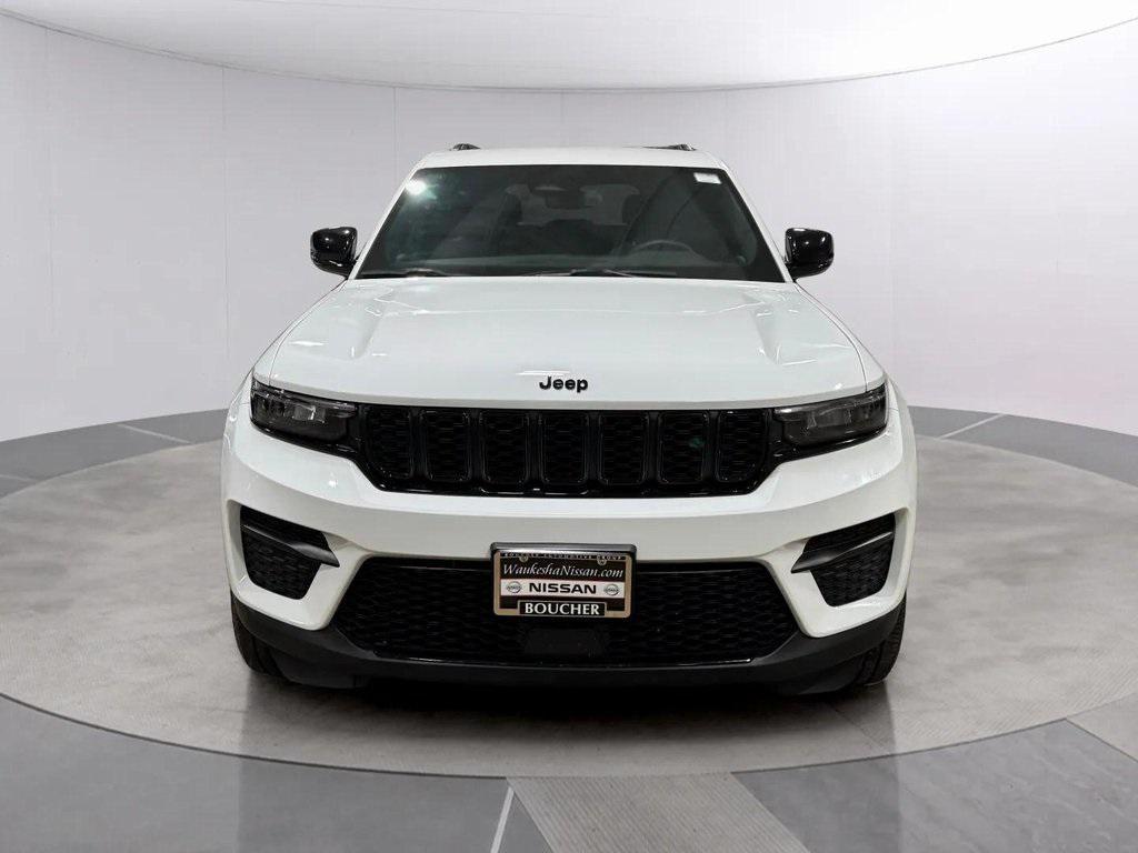 used 2023 Jeep Grand Cherokee car, priced at $32,499