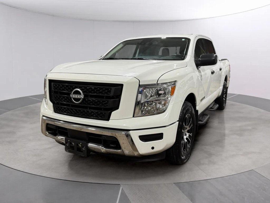 used 2023 Nissan Titan car, priced at $31,633