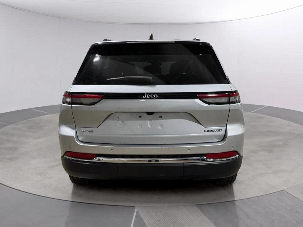 used 2023 Jeep Grand Cherokee car, priced at $26,179