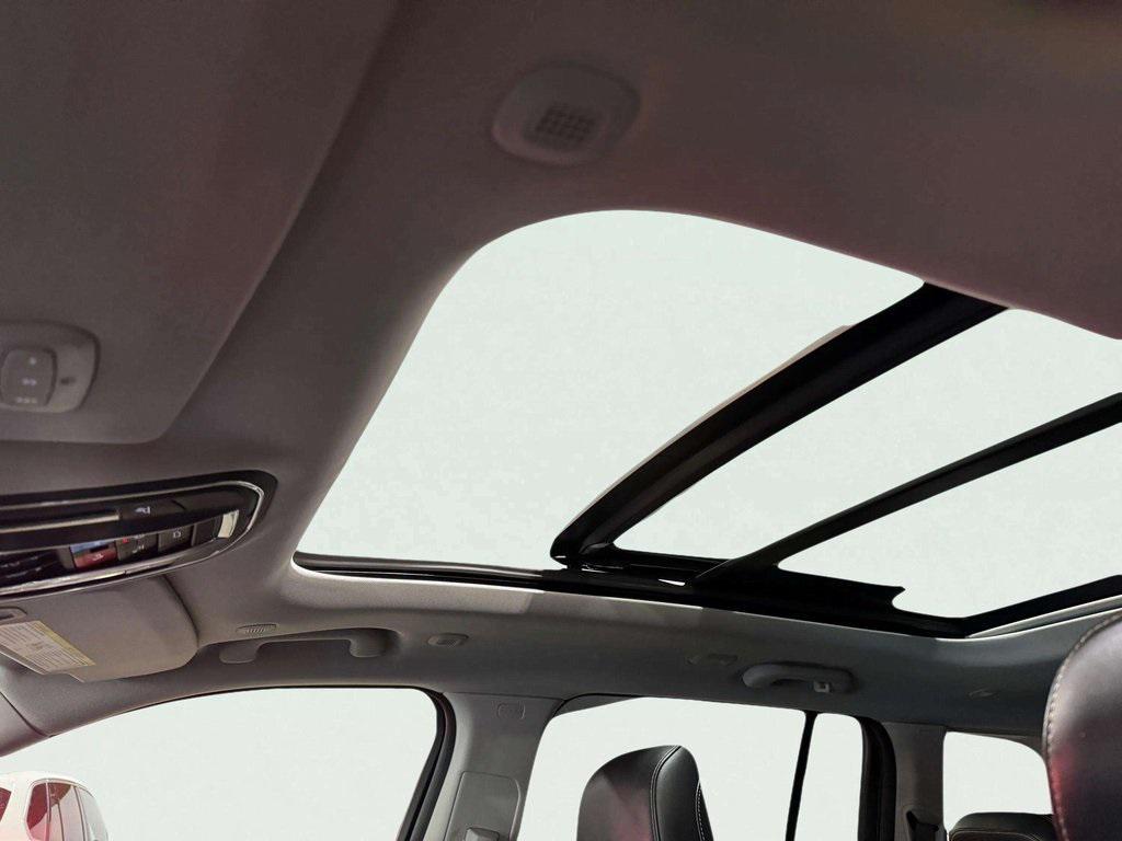 used 2023 Jeep Grand Cherokee car, priced at $26,179