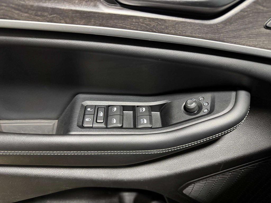 used 2023 Jeep Grand Cherokee car, priced at $26,179