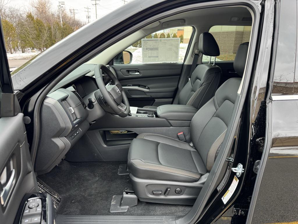 new 2026 Nissan Pathfinder car, priced at $42,119