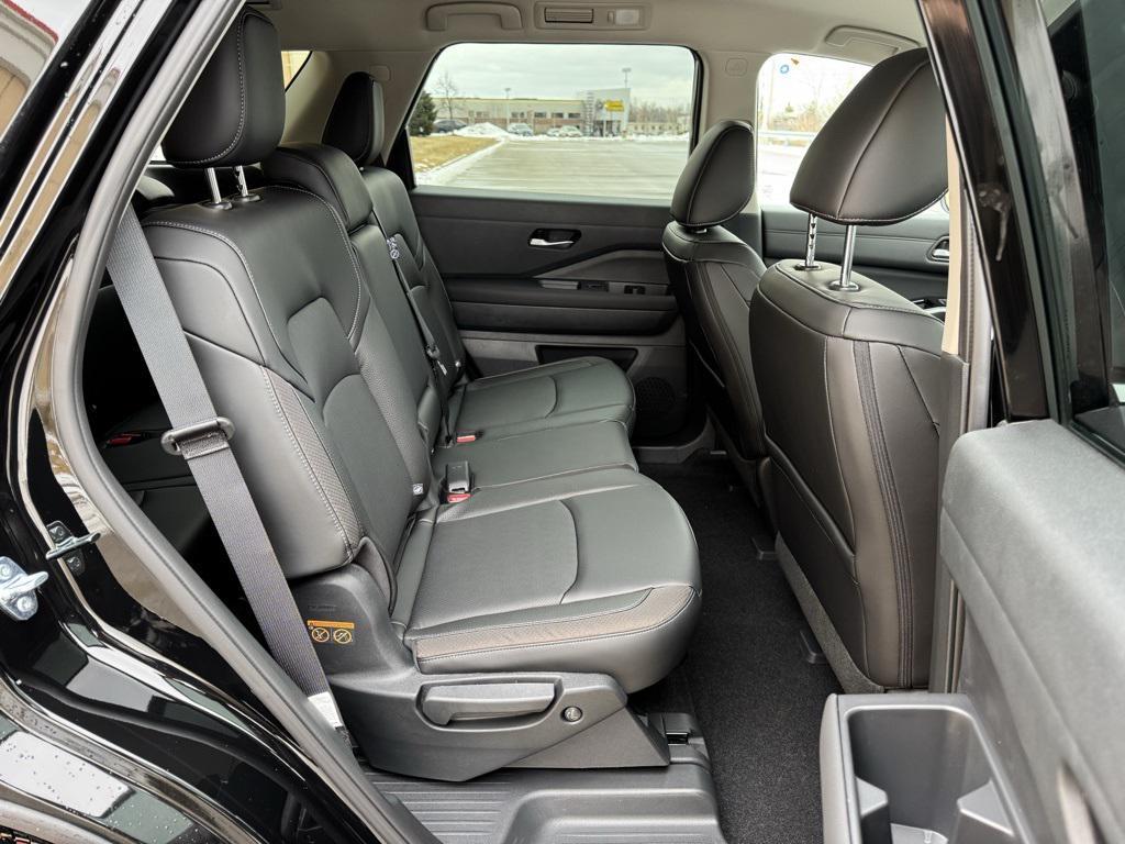 new 2026 Nissan Pathfinder car, priced at $42,119