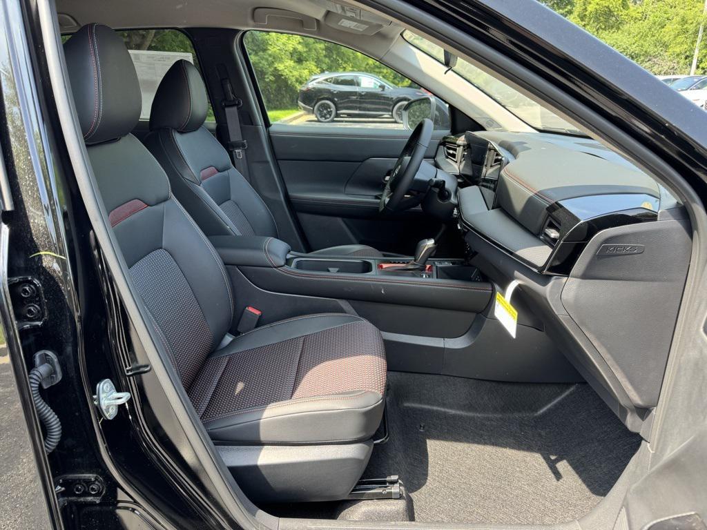 new 2025 Nissan Kicks car, priced at $26,002