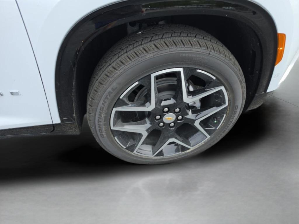new 2026 Chevrolet Traverse car, priced at $53,954
