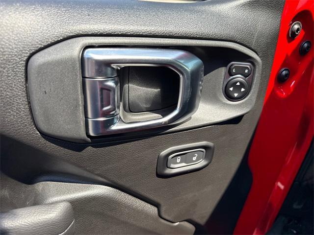 new 2025 Jeep Wrangler car, priced at $45,892