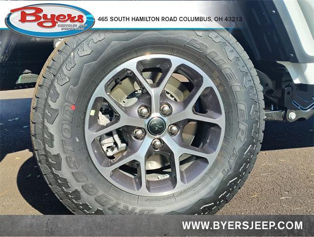 new 2026 Jeep Gladiator car, priced at $46,777