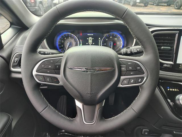 new 2026 Chrysler Pacifica car, priced at $43,448