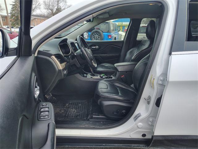 used 2015 Jeep Cherokee car, priced at $10,216