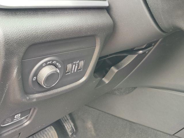 new 2025 Jeep Grand Cherokee L car, priced at $39,632